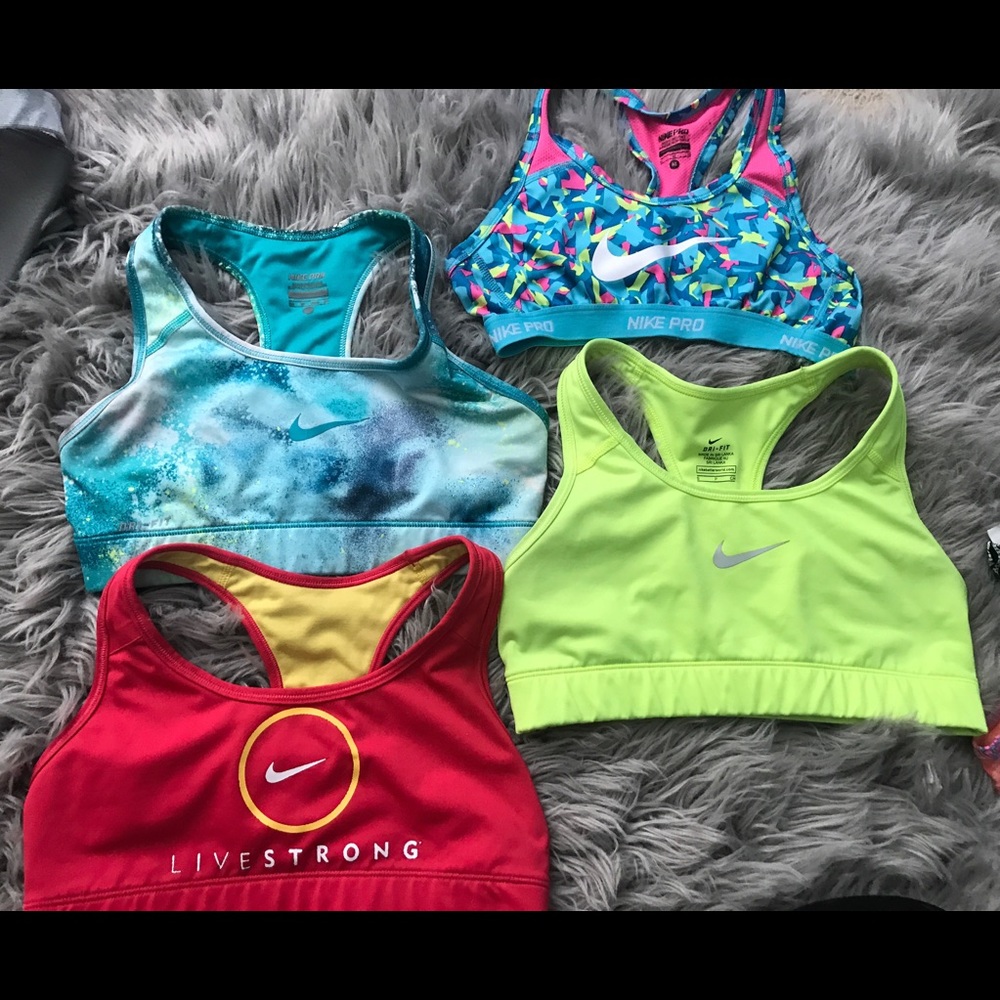 Nike sports bra bundle